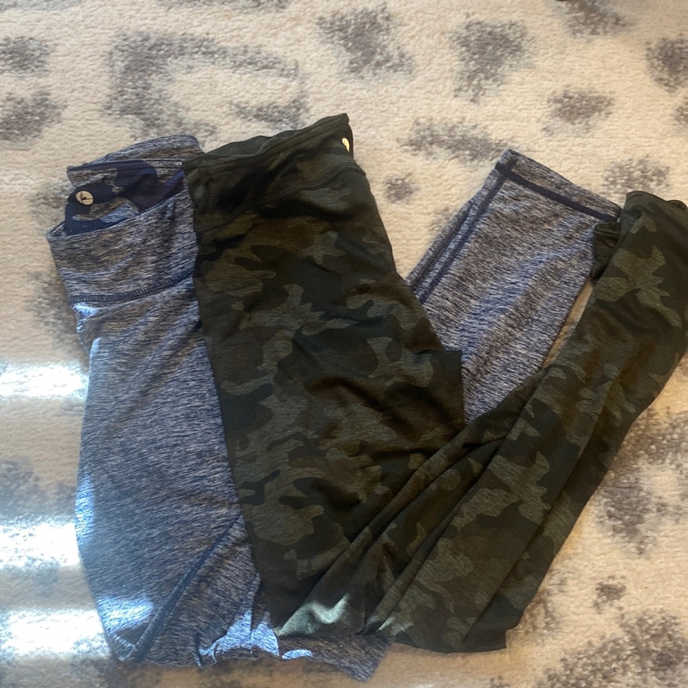 90 Degree By Reflex Blue and Green Reversible Leggings XS